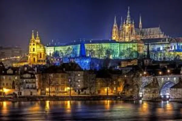 
				
					Esta pensando em viajar ? Conheça Praga, uma das capitais europeia mais Freedom
				
				