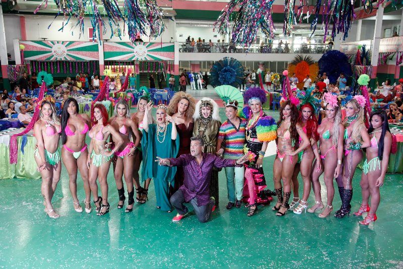 Baile "Glam Gay": Fique por dentro de tudo que rolou no evento realizado pelo carnavalesco Milton Cunha