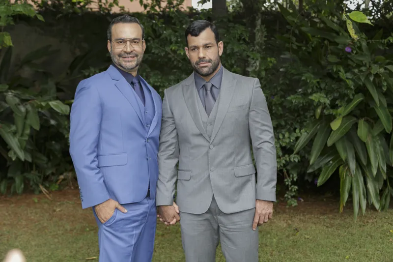 O "SIM" no altar. Saiba tudo que rolou no casamento do ano