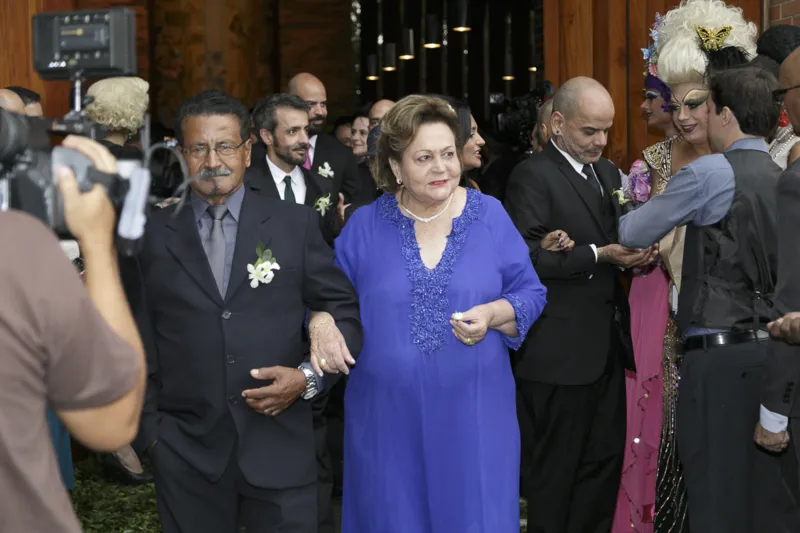 O "SIM" no altar. Saiba tudo que rolou no casamento do ano