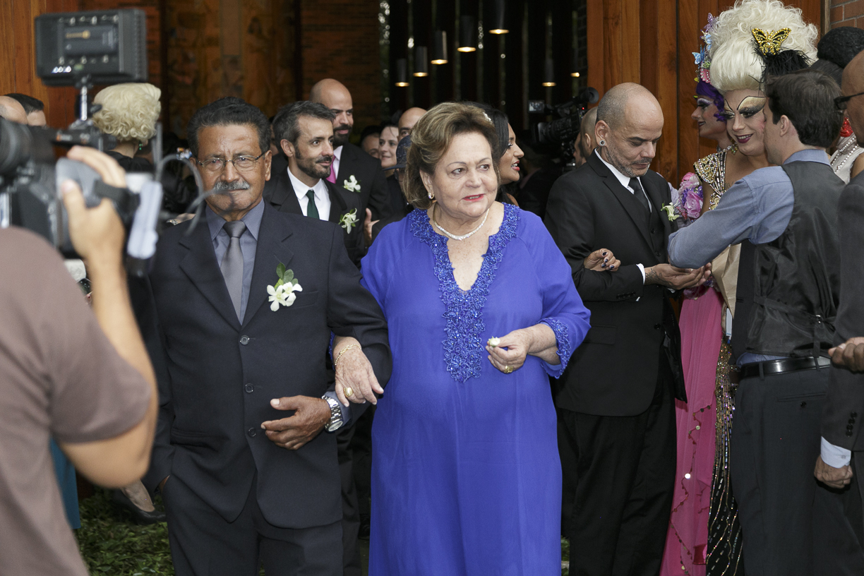 O "SIM" no altar. Saiba tudo que rolou no casamento do ano