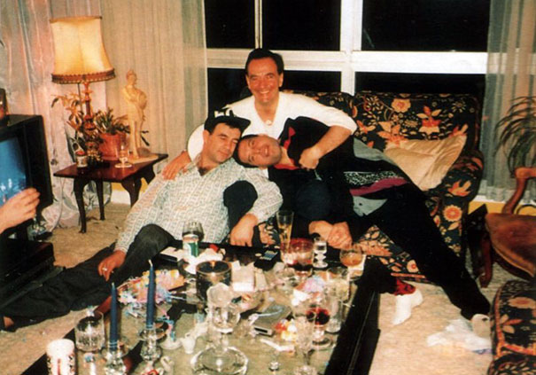 Fotos raras de Freddie Mercury com seu namorado revelam sua vida amorosa