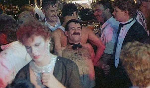 Fotos raras de Freddie Mercury com seu namorado revelam sua vida amorosa