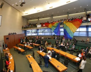 CLDF vai criar Frente LGBT após aumento de 54% em denúncias de LGBTfobia