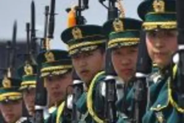 
				
					Ex-soldado revela abuso sexual no Exército da Coreia do Sul
				
				