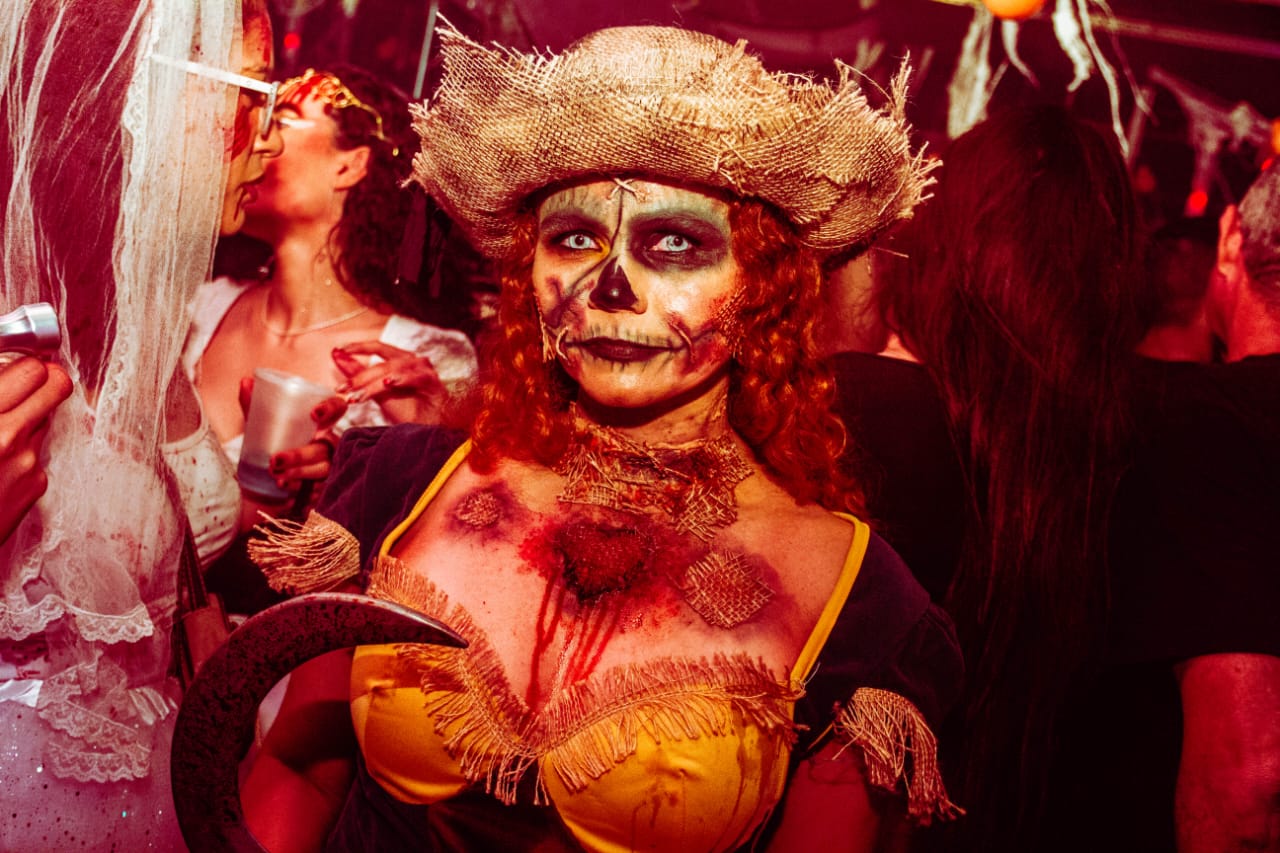 Club Metrópole barbariza com mais uma edição de sua festa de hallowen