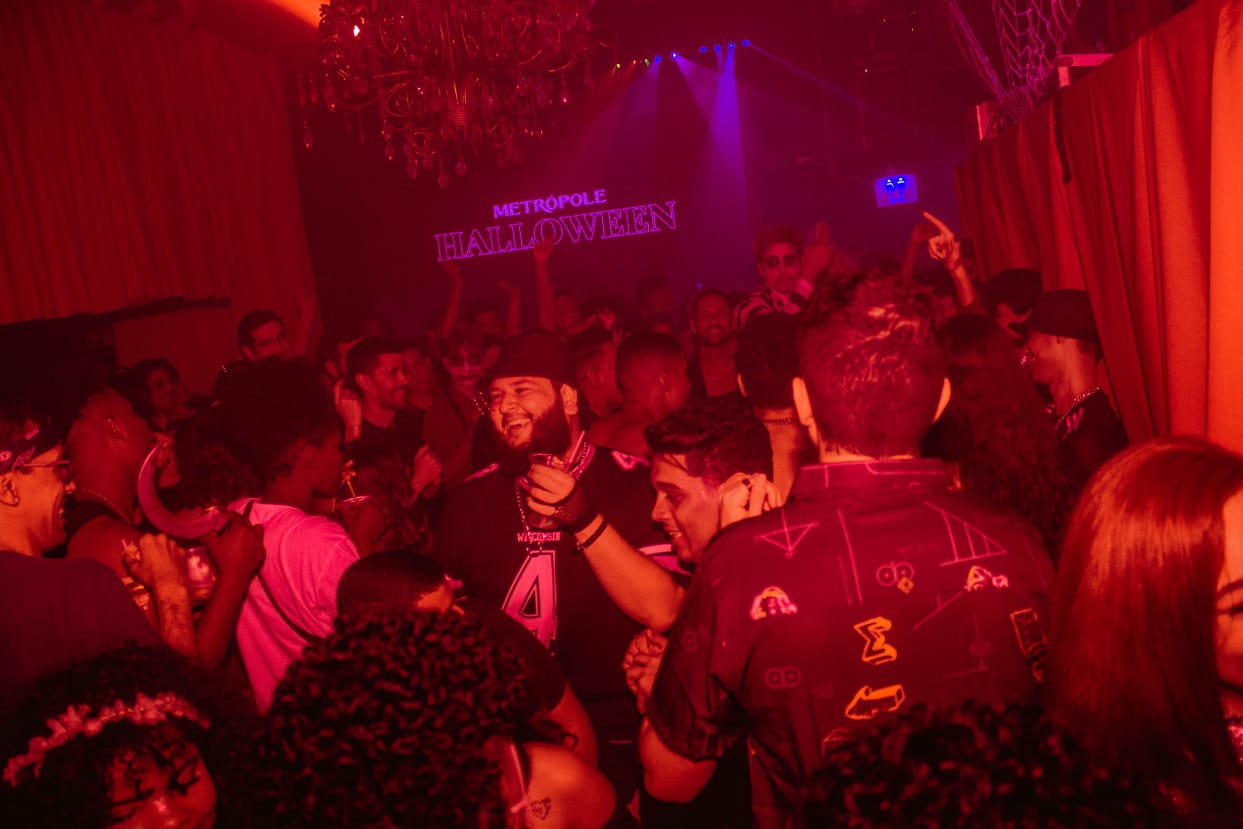 Club Metrópole barbariza com mais uma edição de sua festa de hallowen